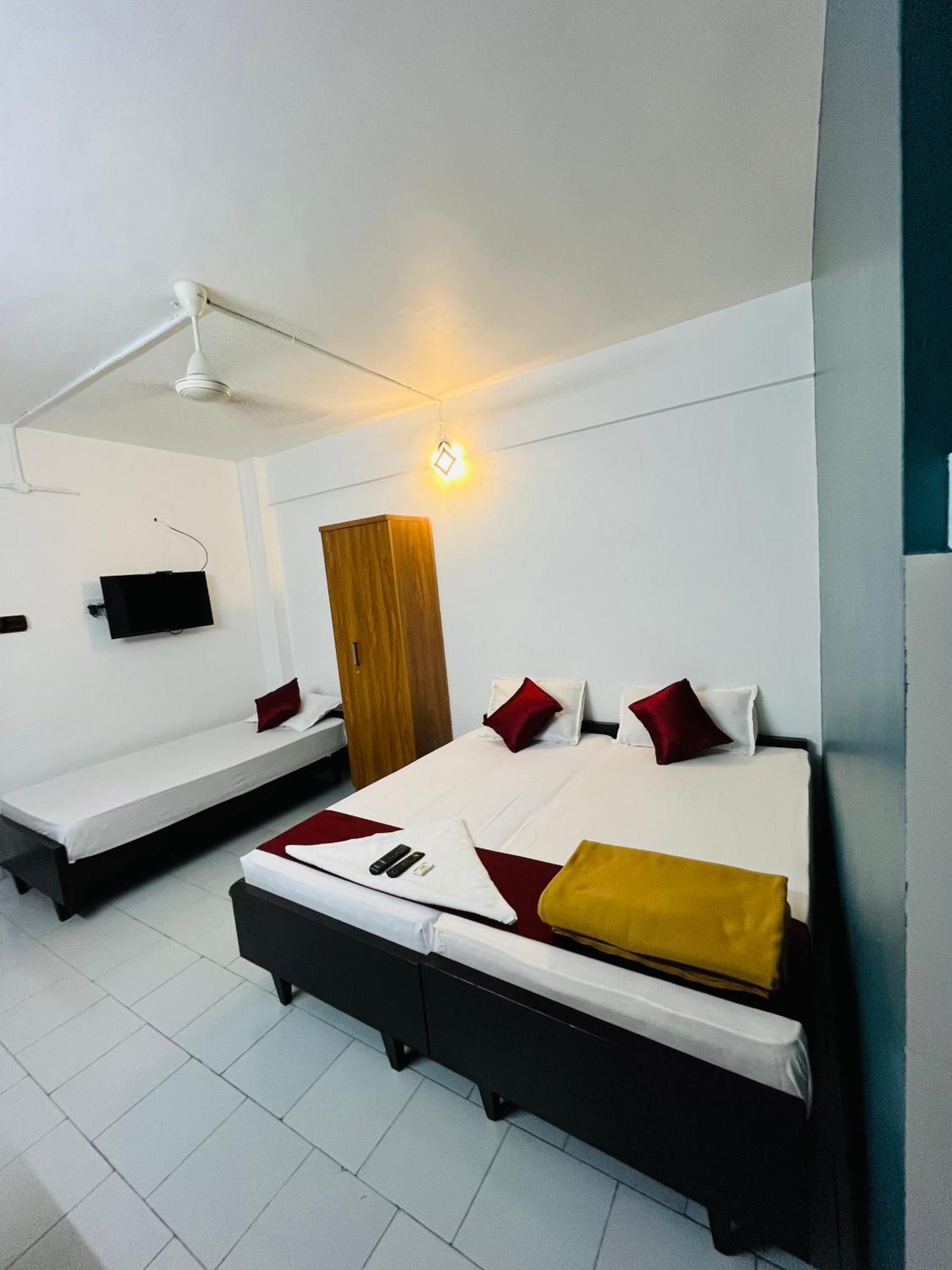 Priya Lodge Calecute Exterior foto