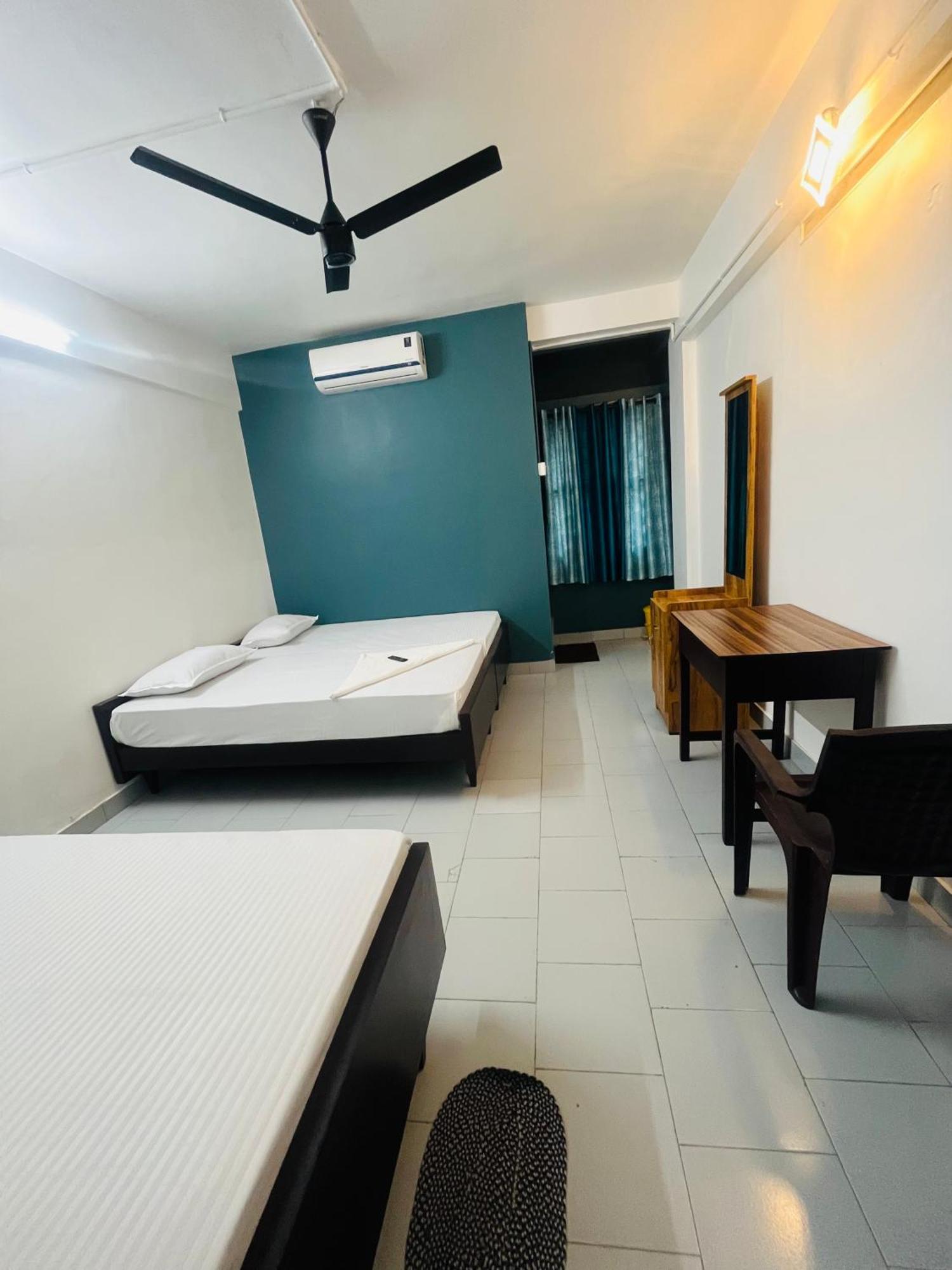 Priya Lodge Calecute Exterior foto