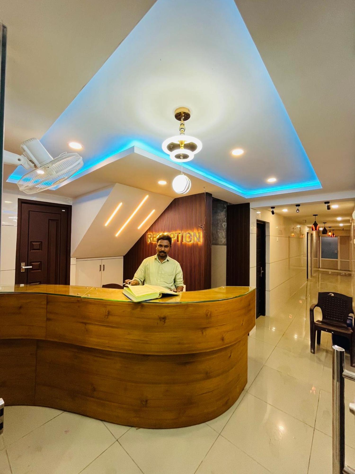 Priya Lodge Calecute Exterior foto